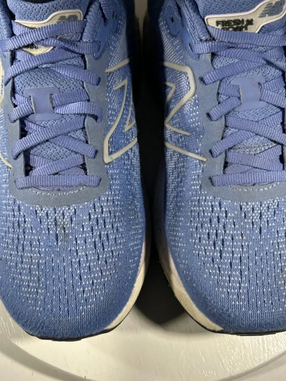 New Balance Fresh Foam 880 Womens Running Shoes Size 9.5 D Blue Walking Sneakers